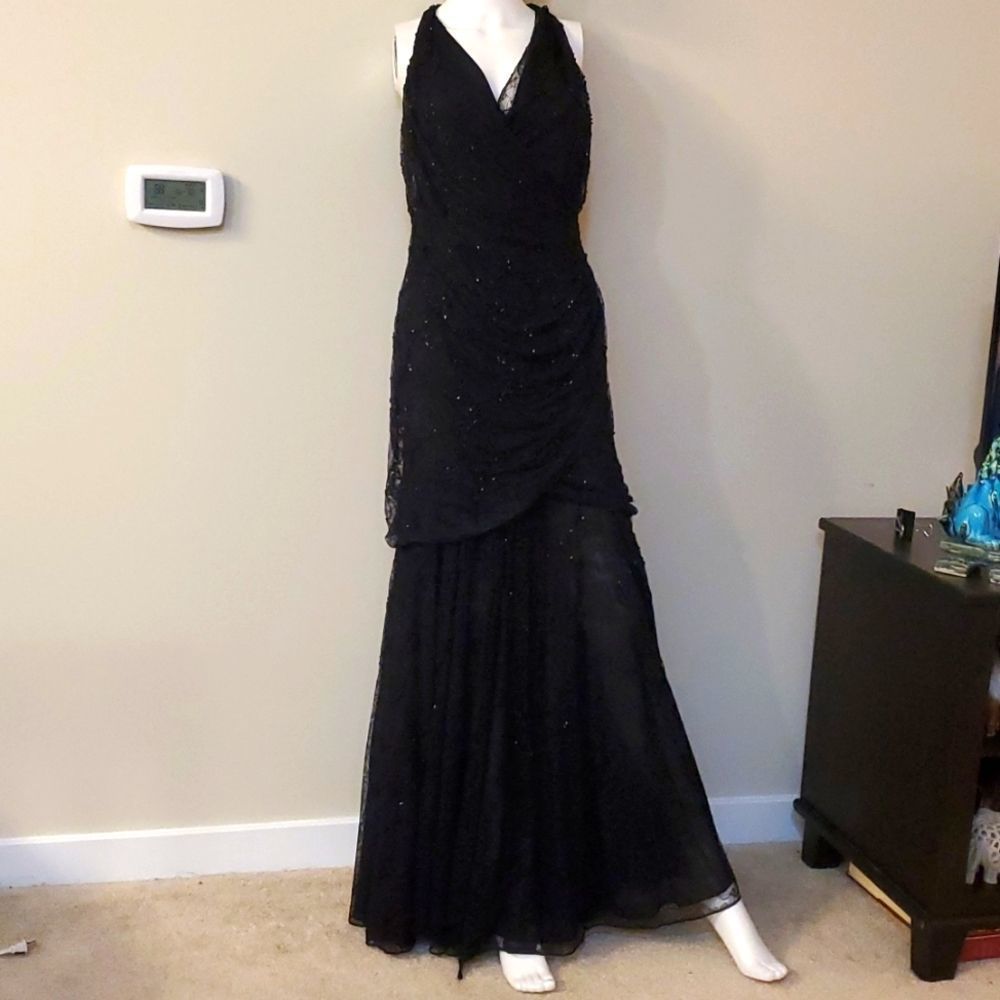 Carmen Marc Valvo vintage beaded and lace black gown, 4 l, floor length